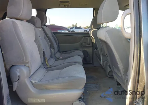 2010 Toyota Sienna Le из США, поврежденный, VIN 5TDKK4CCXAS328976